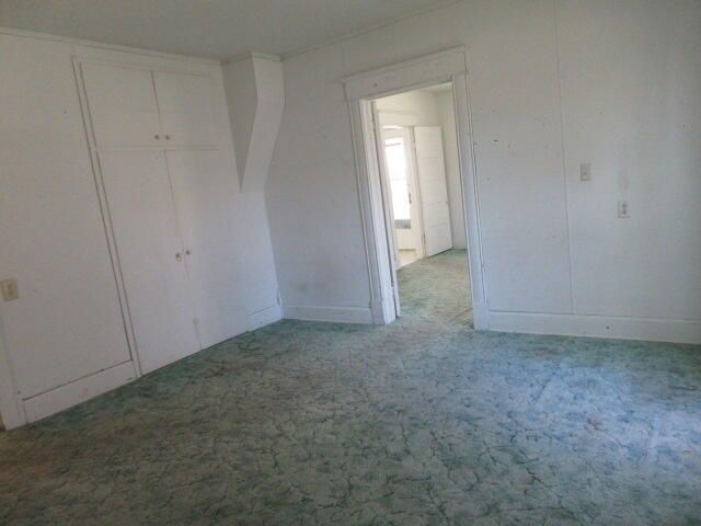 220 E 4th Street, Grove, OK 74344