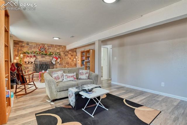 2758 Ferber Drive, Colorado Springs, CO 80916