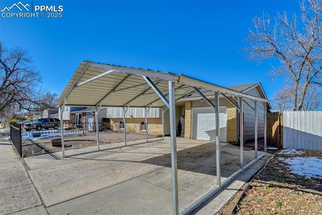 2758 Ferber Drive, Colorado Springs, CO 80916