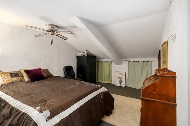 145 Three Oaks LN, Bastrop, TX 78602