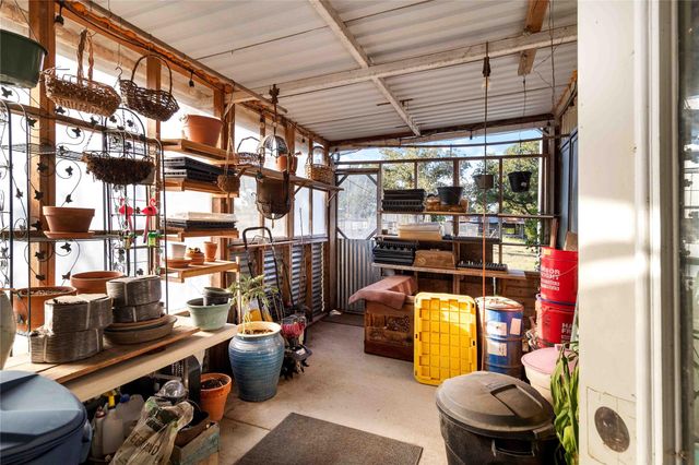 145 Three Oaks LN, Bastrop, TX 78602