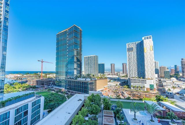 987 Queen Street 1303, Honolulu, HI 96814