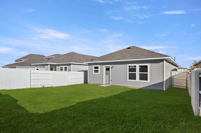 236 Barley LN, Elgin, TX 78621