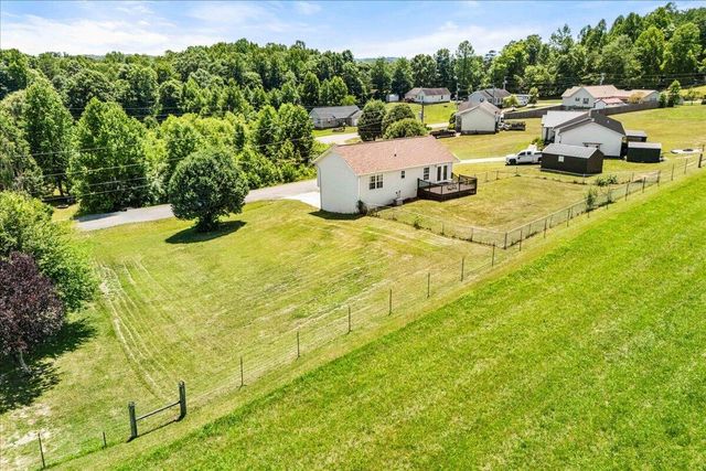 115 Cam Court Drive, Lily, KY 40740