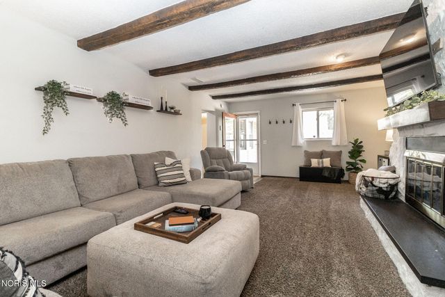 410 Danesmoor Road, Holland, OH 43528