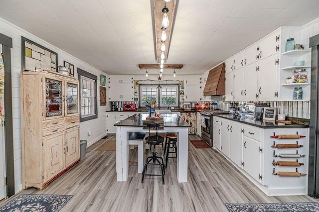 2096 Holly Springs Church Road, Broadway, NC 27505