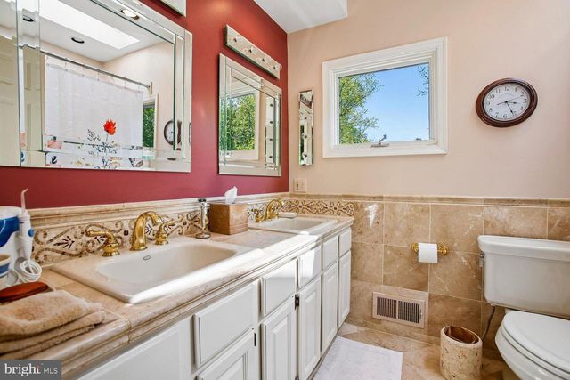 3513 BEVERLY DR, Annandale, VA 22003
