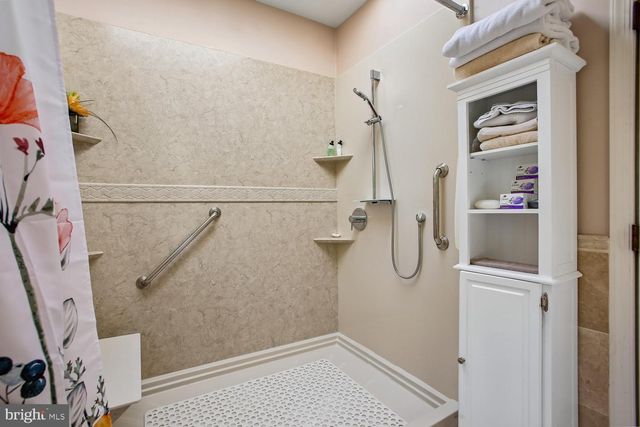 3513 BEVERLY DR, Annandale, VA 22003
