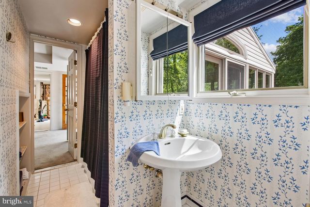 3513 BEVERLY DR, Annandale, VA 22003