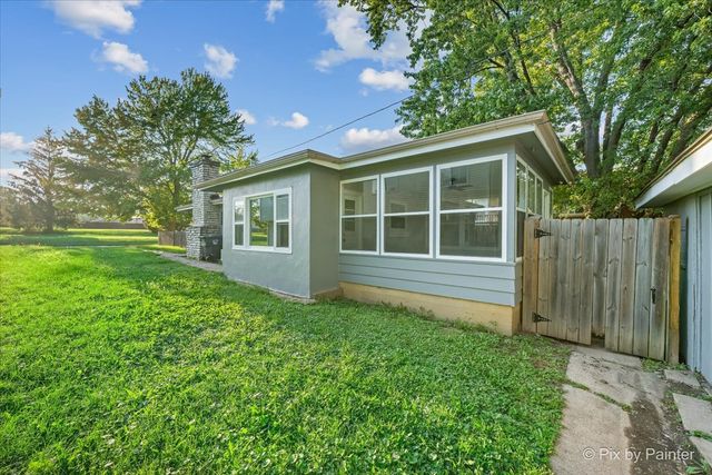 2241 Galilee Avenue, Zion, IL 60099