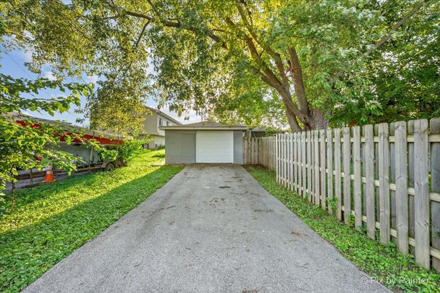 2241 Galilee Avenue, Zion, IL 60099