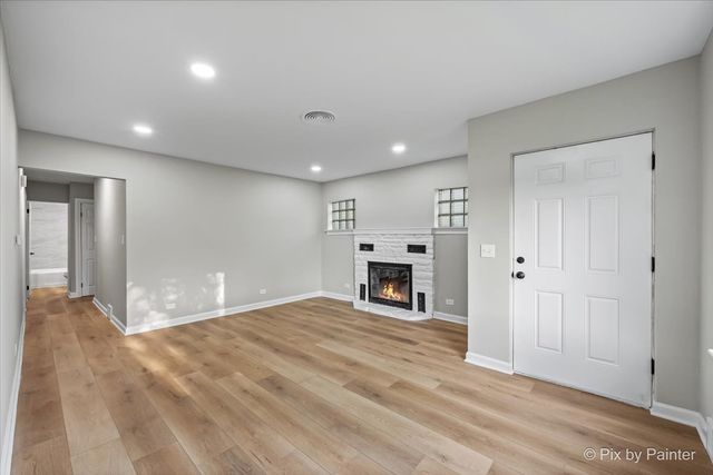 2241 Galilee Avenue, Zion, IL 60099