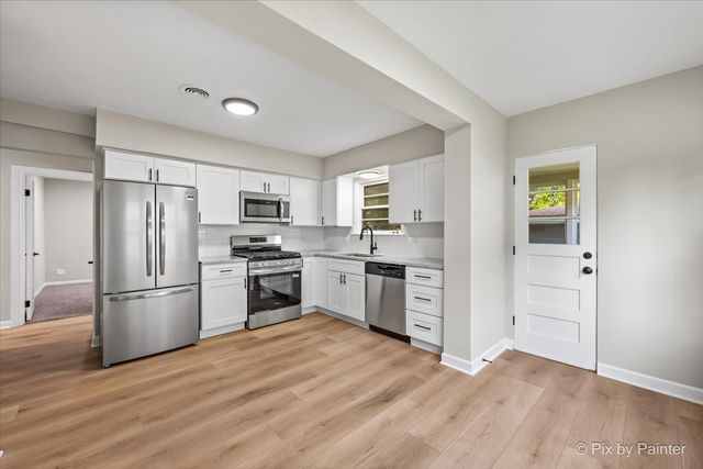2241 Galilee Avenue, Zion, IL 60099