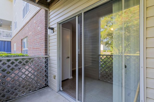 2011 N Highway 17 1600k, Mount Pleasant, SC 29466