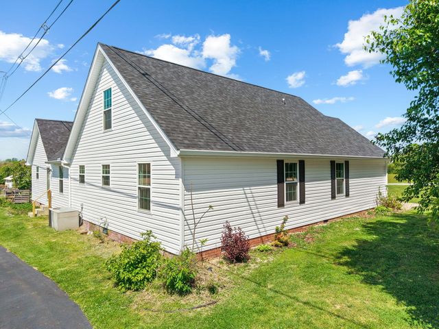 3033 Clear Springs Drive, London, KY 40744