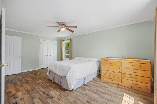 3033 Clear Springs Drive, London, KY 40744