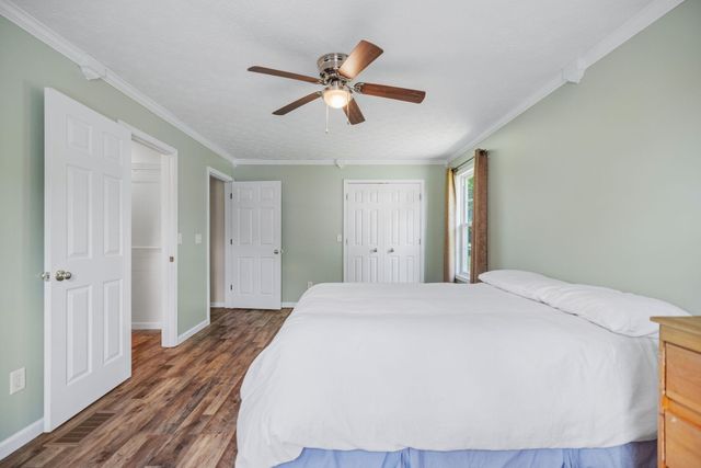 3033 Clear Springs Drive, London, KY 40744
