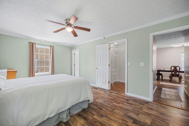 3033 Clear Springs Drive, London, KY 40744
