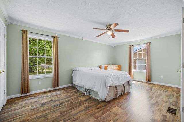 3033 Clear Springs Drive, London, KY 40744