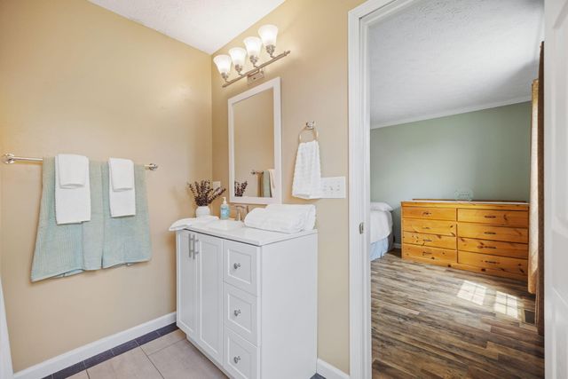 3033 Clear Springs Drive, London, KY 40744