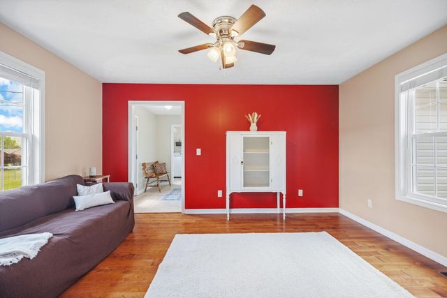 3033 Clear Springs Drive, London, KY 40744