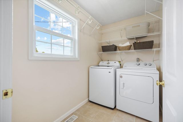 3033 Clear Springs Drive, London, KY 40744