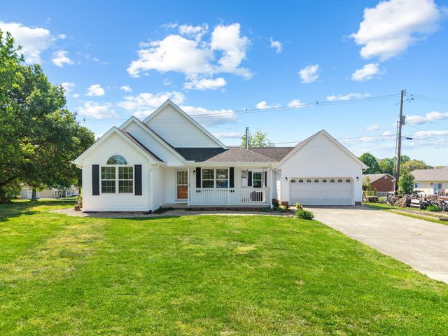 3033 Clear Springs Drive, London, KY 40744