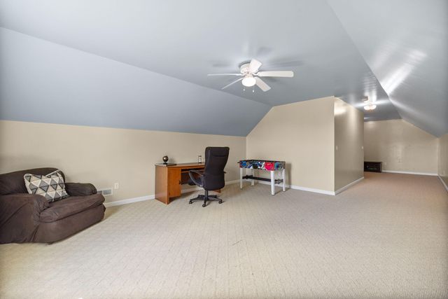 3033 Clear Springs Drive, London, KY 40744