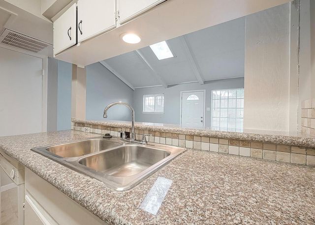 1108 W Tri Oaks Lane 150, Houston, TX 77043