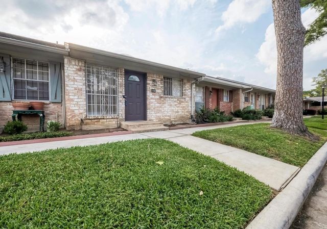 1108 W Tri Oaks Lane 150, Houston, TX 77043