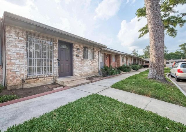 1108 W Tri Oaks Lane 150, Houston, TX 77043