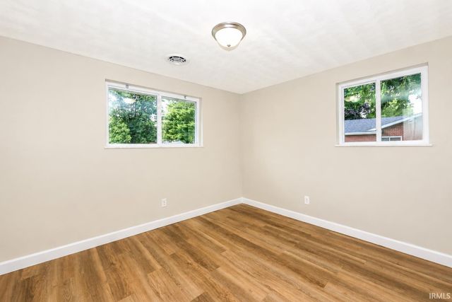 4002 E Saddle Drive, Fort Wayne, IN 46804
