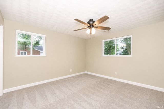 4002 E Saddle Drive, Fort Wayne, IN 46804