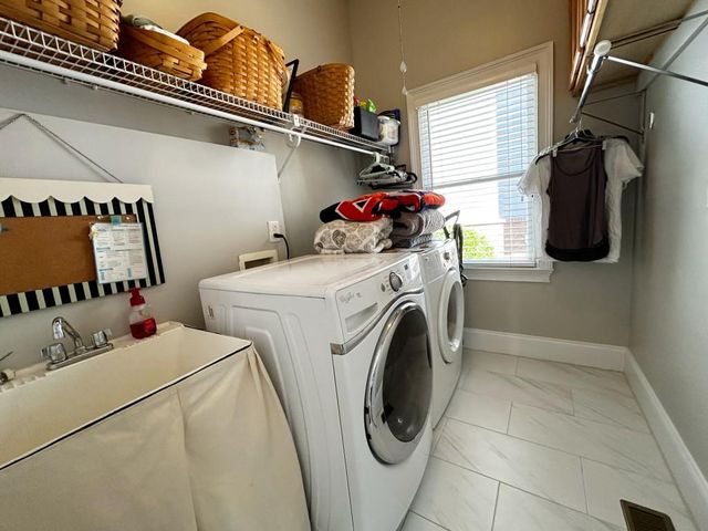 5337 Cabot Creek Drive, Buford, GA 30518