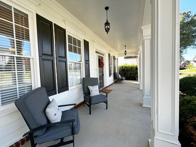 5337 Cabot Creek Drive, Buford, GA 30518