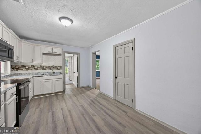 953 South Avenue, Forest Park, GA 30297