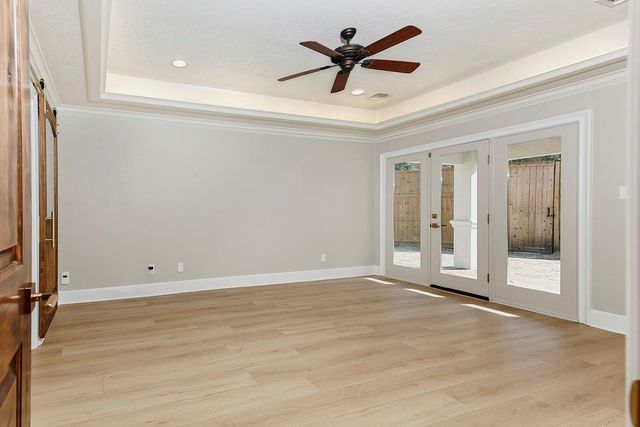 46 N Autumnwood Way, The Woodlands, TX 77380