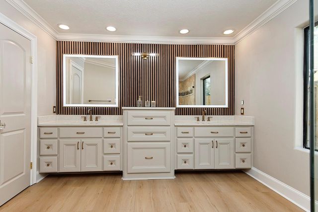 46 N Autumnwood Way, The Woodlands, TX 77380