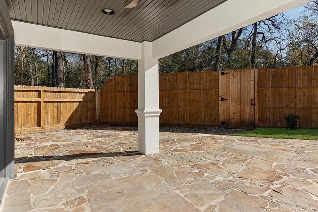 46 N Autumnwood Way, The Woodlands, TX 77380