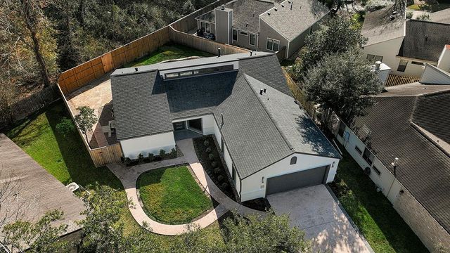 46 N Autumnwood Way, The Woodlands, TX 77380