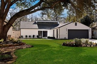 46 N Autumnwood Way, The Woodlands, TX 77380