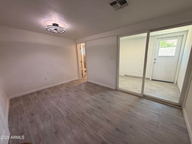 6944 W VERDE Lane, Phoenix, AZ 85033