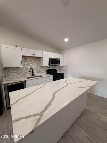 6944 W VERDE Lane, Phoenix, AZ 85033