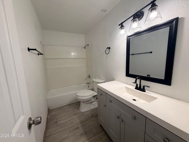 6944 W VERDE Lane, Phoenix, AZ 85033