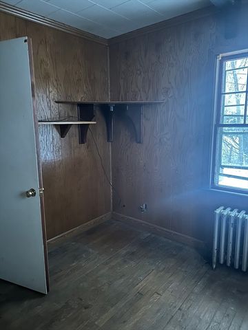 107 N Leyden St, Brockton, MA 02302