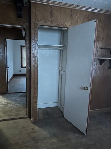 107 N Leyden St, Brockton, MA 02302