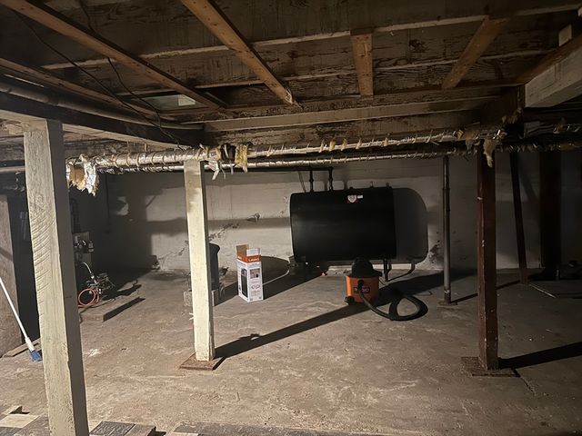 107 N Leyden St, Brockton, MA 02302