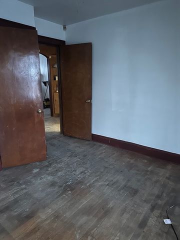 107 N Leyden St, Brockton, MA 02302