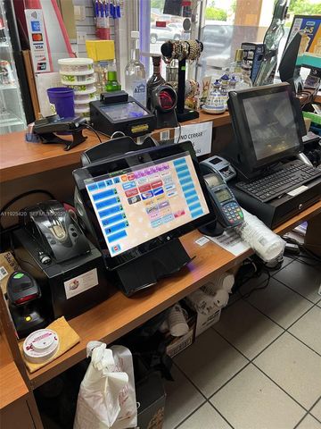 5030 W 12th Ave, Hialeah, FL 33012