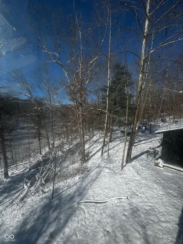 7772 Bellsville Pike, Nashville, IN 47448